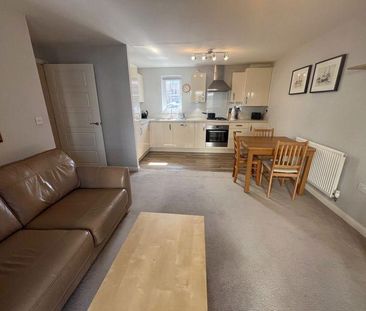 1 bedroom ground floor flat to rent - Photo 4