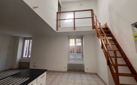 Appartement à louer 4 pièces • Rive-de-Gier - Photo 3