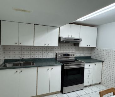 For Lease - 46 Thornbrook Court, Vaughan, Ontario - Photo 6