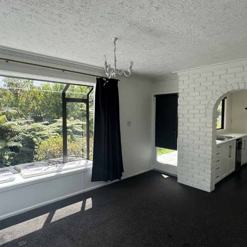 Tidy Three Bedroom Family Home - Photo 1