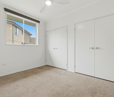 Spacious villa adjacent to the beach and shops - Photo 3