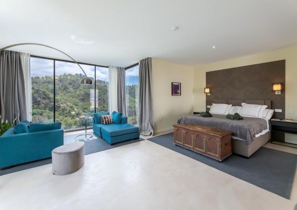 FANTASTIC LUXURIOUS VILLA IN MARBELLA