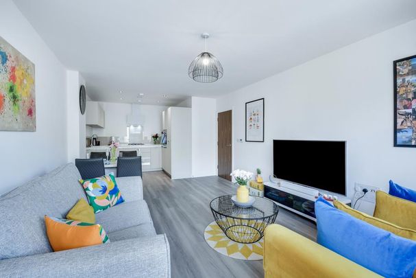 2 bedroom flat to rent - Photo 1