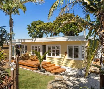 Charming Beachside Retreat in Papamoa - Photo 4