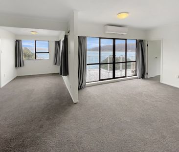 Spectacular Views in Hataitai - Photo 1