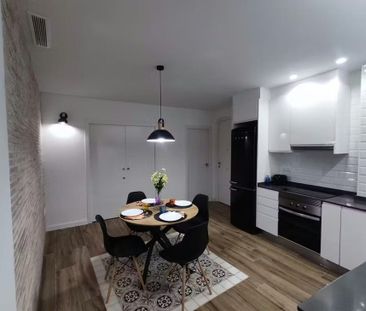 Carrer de Vicent Brull, Valencia, Valencian Community 46011 - Photo 2