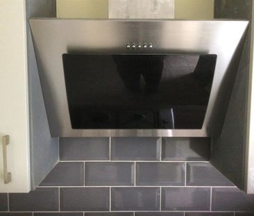 2 bedroom semi-detached house to rent - Photo 4