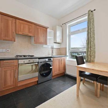 1 bedroom property to rent in London - Photo 4