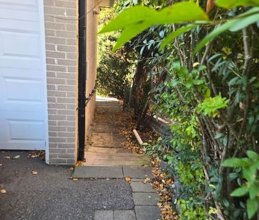 For Lease - 15 Burnview Crescent, Toronto, Ontario - Photo 5