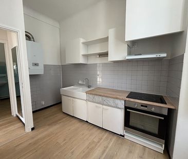 Location Appartement 1 pièce 36m² - Photo 2