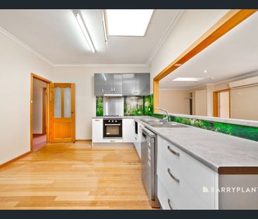 Great Home in Central Location - Photo 6