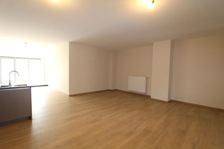 LUXE GELIJKVLOERS APPARTEMENT MET GROOT TERRAS - Photo 5