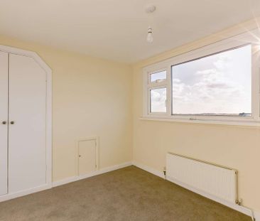 PLEASE EMAIL TO REGISTER YOUR INTEREST - A four bedroom detached ho... - Photo 2