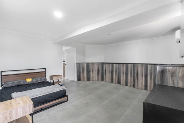 ALL INCLUSIVE | FURNSIHED, ELECTRICITY, WATER, 6 MONTH LEASE! - Photo 1