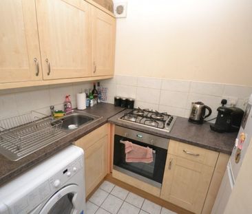 1 bed Ground Floor Flat for Rent - Photo 4