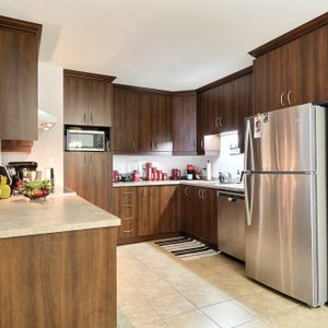 4 1/2, Lévis, Libre 1er Juillet - Photo 2