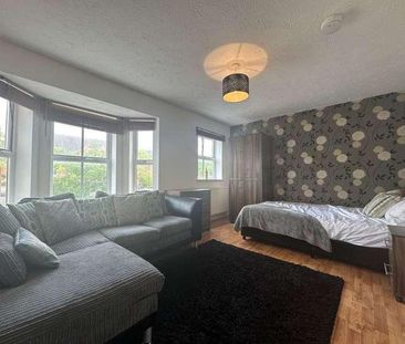 West Water Crescent, Hampton, P, PE7 - Photo 2