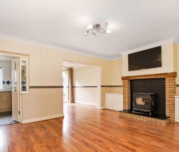 3 bedroom semi-detached house to rent - Photo 3