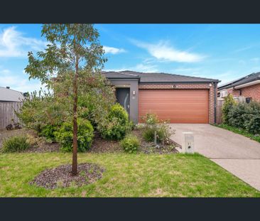 82 Bregman Esplanade, Manor Lakes, Vic 3024 - Photo 3