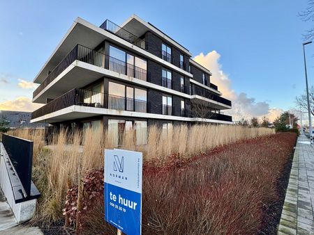 Zonnig nieuwbouwappartement met 2 terrassen en autostaanplaats - Photo 4