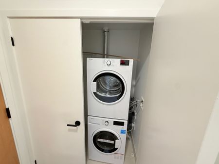 For Lease - 2495 Eglinton Avenue Unit# 1407, Mississauga, Ontario - Photo 5