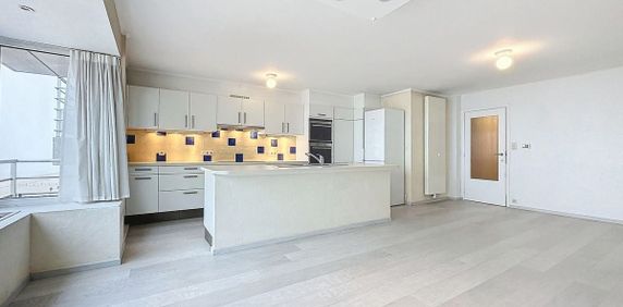 Appartement te huur in Knokke voor € 1.600 met 3 slaapkamers - Photo 2