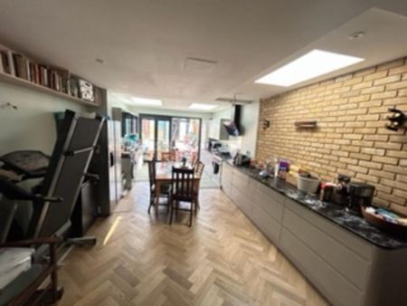 1 bedroom terraced house to rent - Photo 2