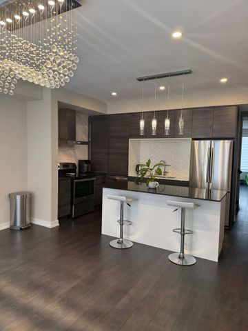 For Lease - 208 Huguenot Road, Oakville, Ontario - Photo 4