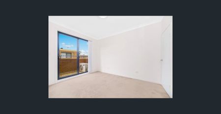 Two Bedroom Apartment, Spectacular Specifications, Superb Location!! - Photo 3