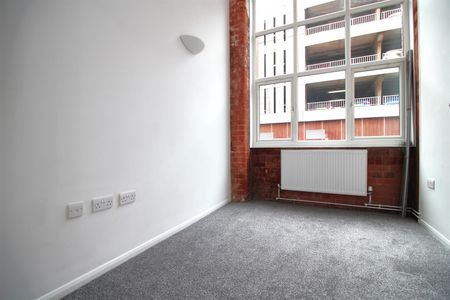 19 Yeoman Street, Leicester, Leicestershire, LE1 1UT - Photo 2