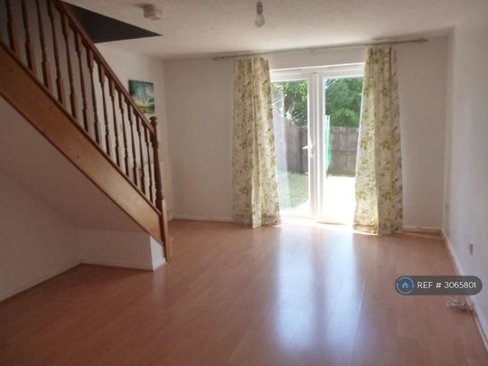 2 bedroom terraced house to rent - Photo 1