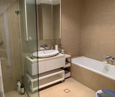 Luxury Living Above the Bustling Top Ryde Shopping Centre! UNFURNIS... - Photo 4