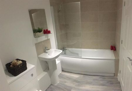 2 bedroom flat to rent - Photo 5