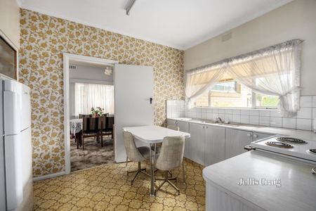 121 Mackie Road, Bentleigh East - Photo 3
