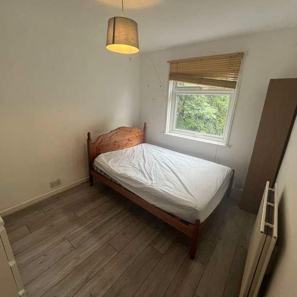 Milton Road, SO15 - Photo 1