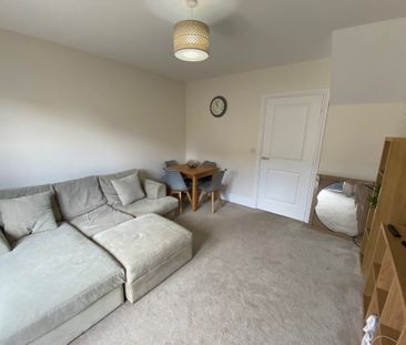 Bletchley Way, Leeds, Horsforth - Photo 2