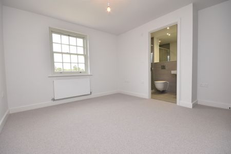 West Field Lane, St. Osyth, Clacton-on-Sea, CO16 8GW - Photo 2