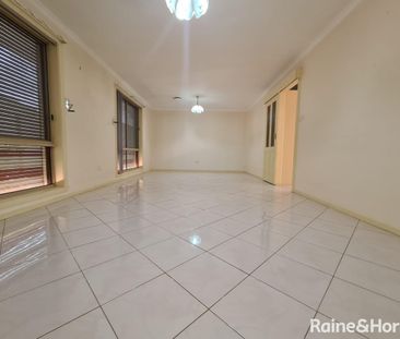 6/2 Douglas Avenue, St Albans, Vic 3021 - Photo 3