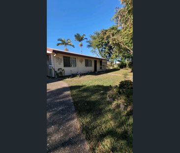 3 BEDROOM HOME IN MORETON DOWNS - Photo 1