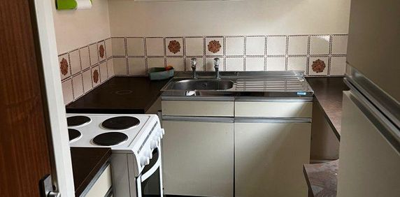 1 bedroom property to rent - Photo 2