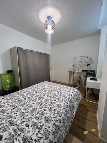 Location Appartement 4 pièces 80m² ST LEONARD DE NOBLAT 87400 - Photo 2