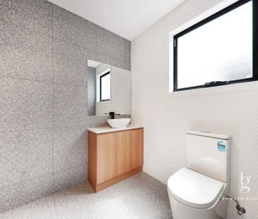 “Modern Comfort Meets Convenience” - Photo 6