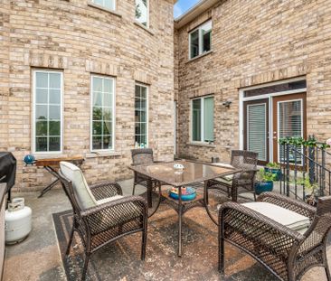For Lease - 2395 Lyndhurst Drive, Oakville, Ontario - Photo 2