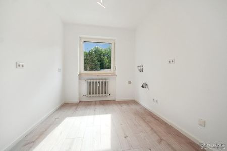 Besichtigung am Dienstag, den 09.07.2024 Tolle und moderne Wohnung mit großzügigem Balkon - Photo 4