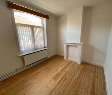 Ruim appartement in het bruisende centrum van Deerlijk TE HUUR! - Photo 2