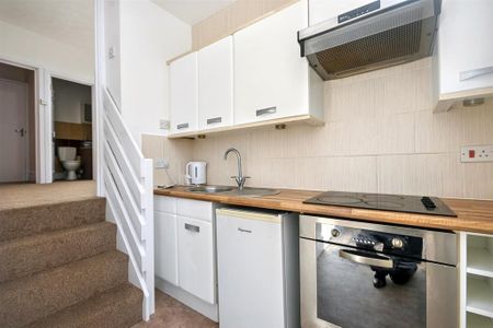 Studio to rent - Photo 5