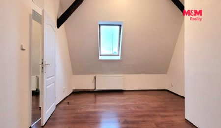 Pronájem bytu 2+1 61 m² - Fotografie 4