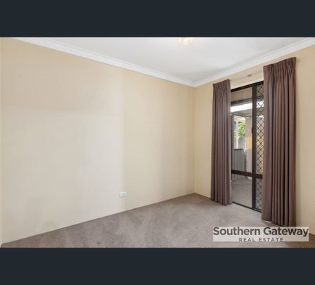 62 Challenger Avenue, Parmelia, WA 6167 - Photo 1