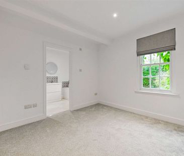 A recently refurbished 5 bedroom cottage available to rent in this ... - Photo 2