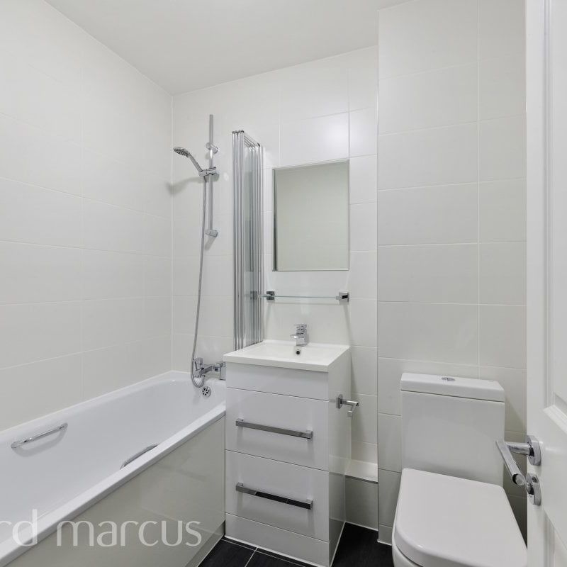 Oxford Road - Photo 1